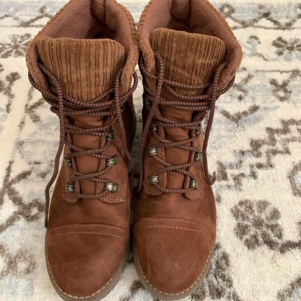 Ankle combat boots